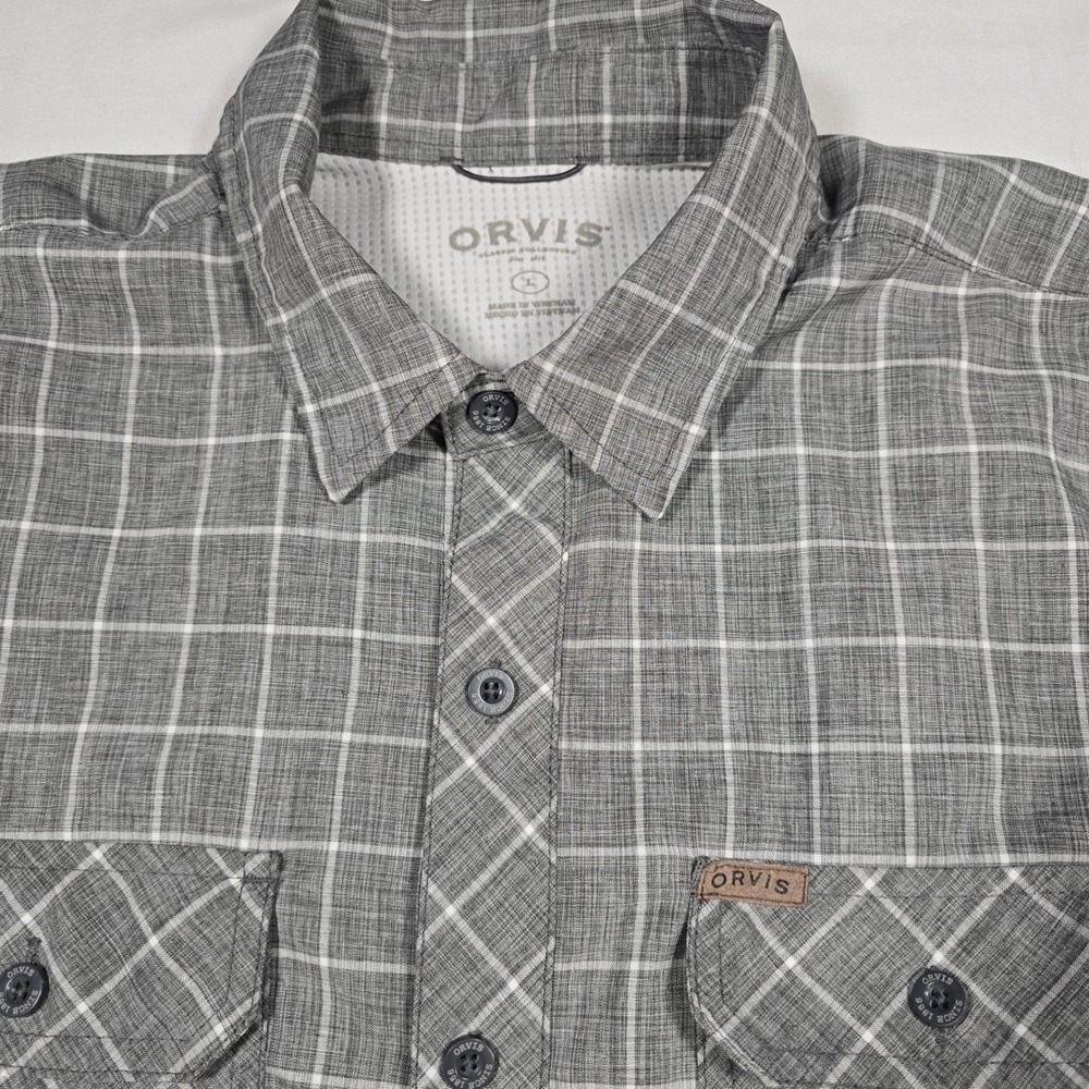 Orvis Mens Large Gray Plaid Short Sleeve Button Down Shirt Mesh Lined